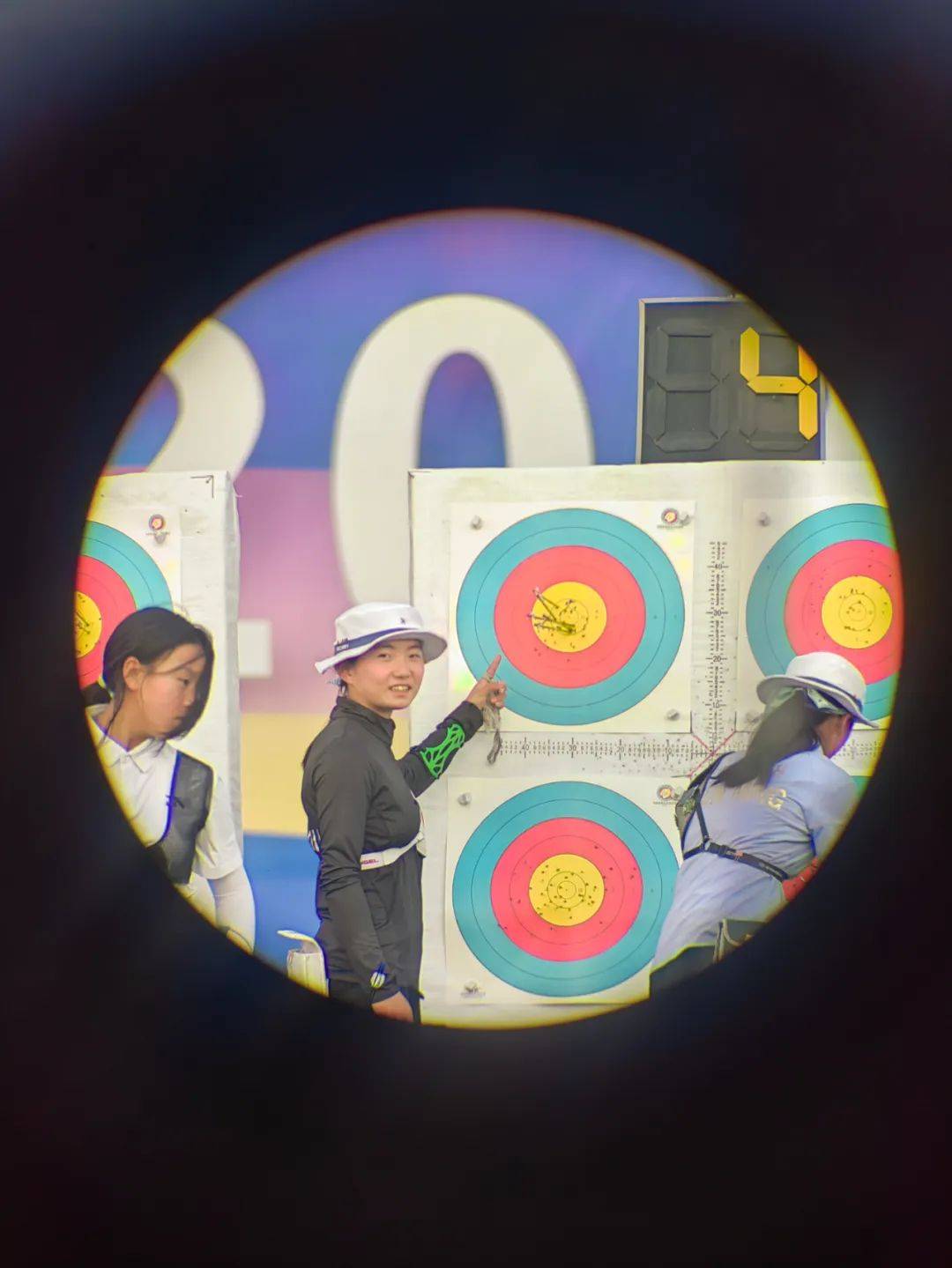 精准射门,瞄准冠军只在转瞬间的简单介绍 精准射门,瞄准冠军只在转瞬间的简单介绍