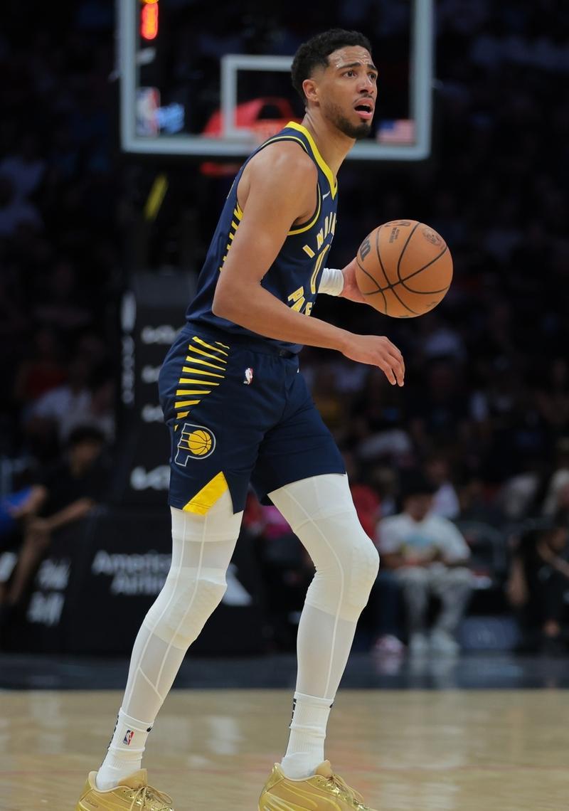 热火队战绩不佳,球员们迎接挑战 热火队战绩不佳,球员们迎接挑战