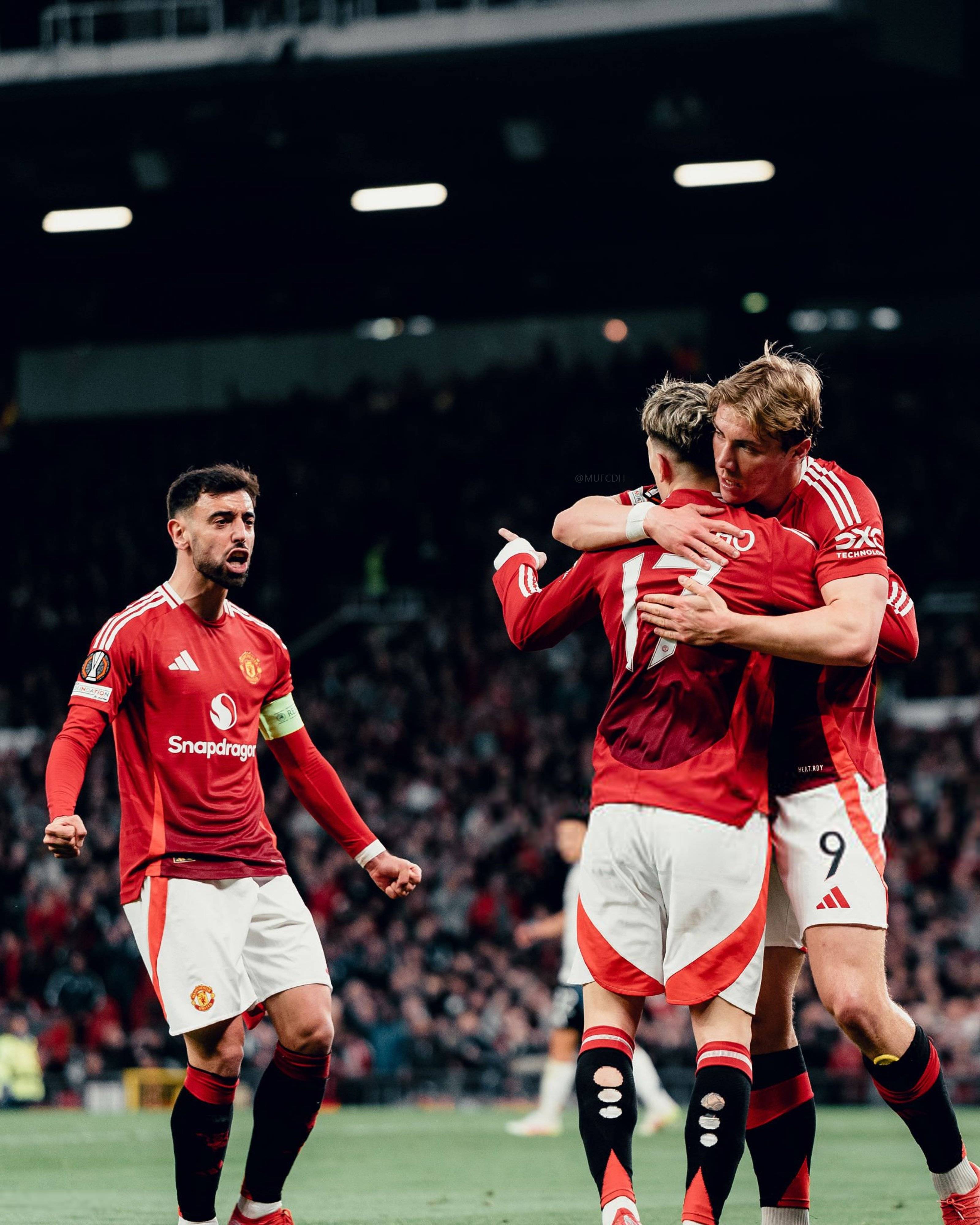 曼联重回胜利轨道,球队实力得到提升 曼联重回胜利轨道,球队实力得到提升