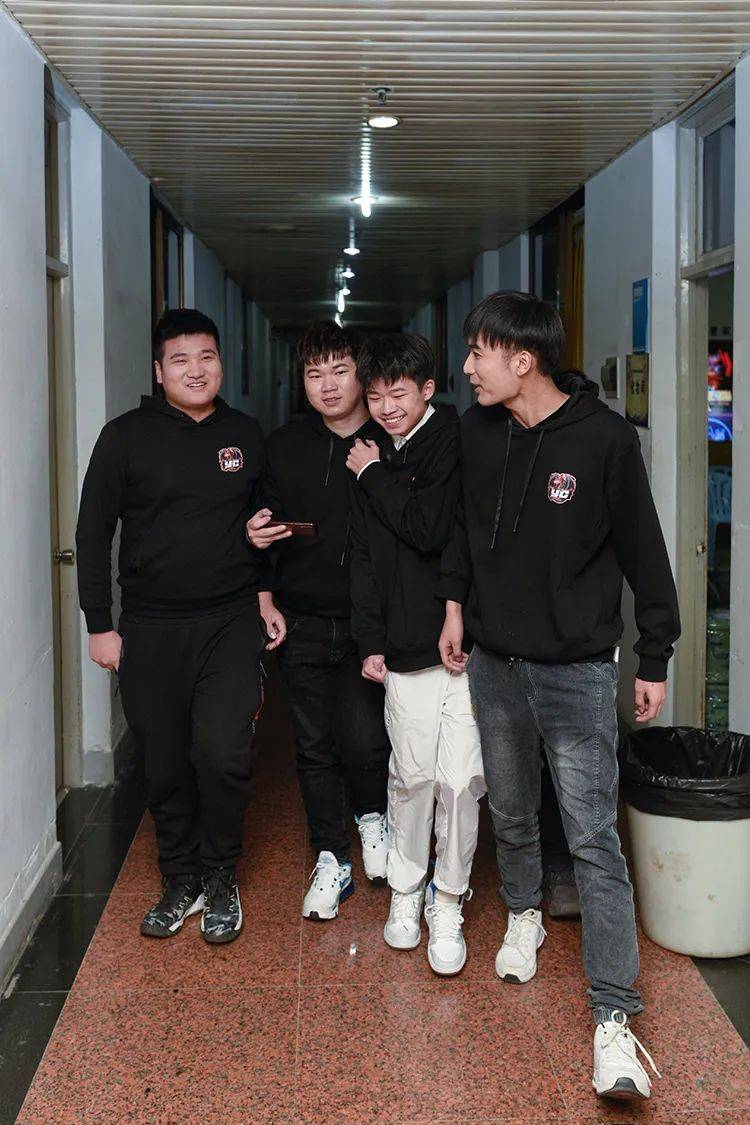 包含吉林王者队主场比赛,士气高昂的词条 包含吉林王者队主场比赛,士气高昂的词条