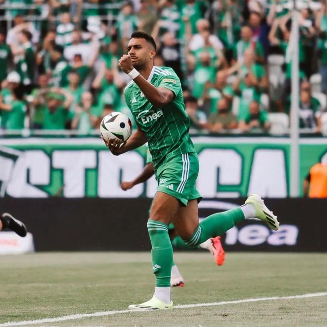 莱比锡红牛客场作战险胜对手,铁定不放弃追赶积分榜前列 莱比锡红牛客场作战险胜对手,铁定不放弃追赶积分榜前列