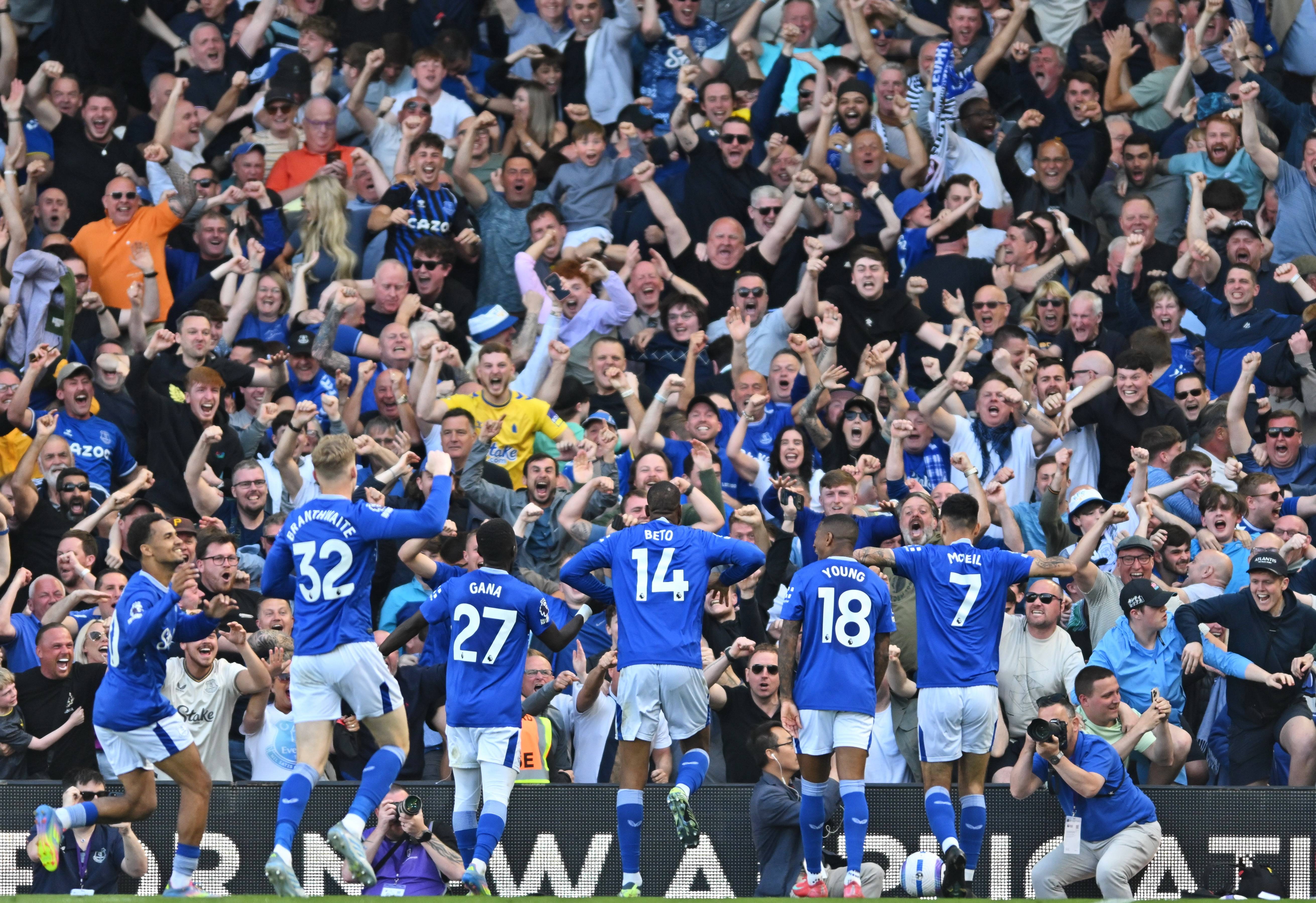 富勒姆主场大胜,击溃南安普敦! 富勒姆主场大胜,击溃南安普敦!