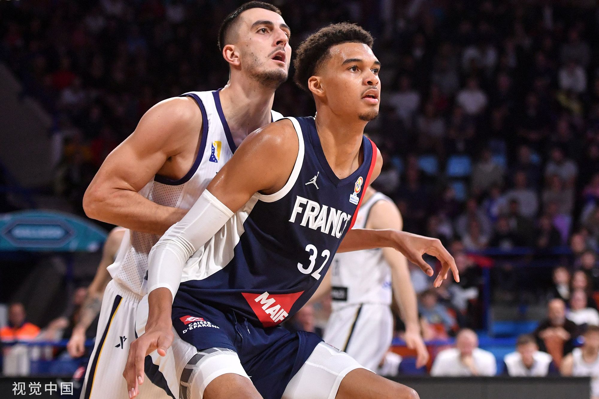 法国乒乓球队轻取中国乒乓球队,波尔完成帽子戏法 法国乒乓球队轻取中国乒乓球队,波尔完成帽子戏法