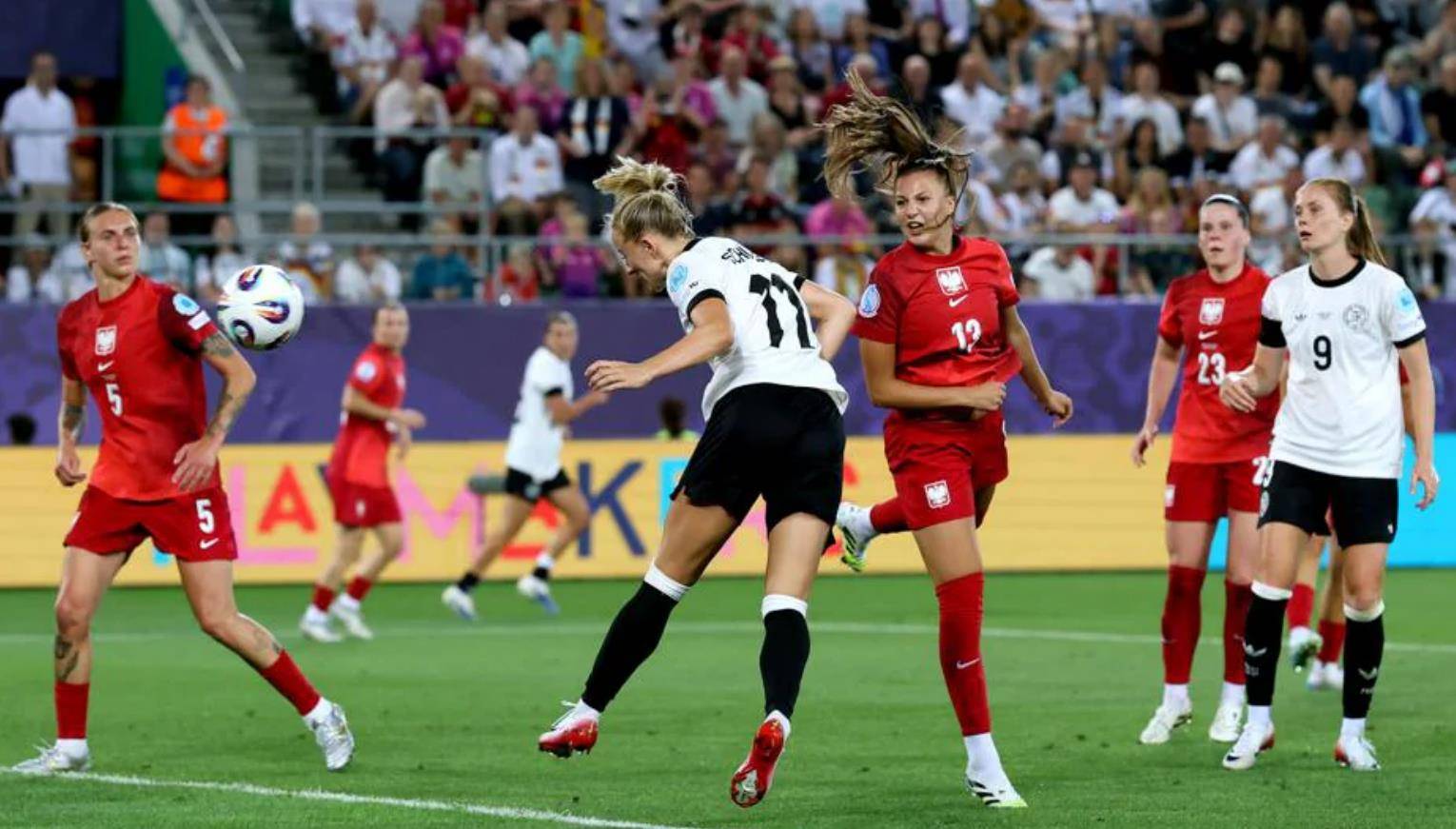 德国女足将士备战世界杯,雄心勃勃的简单介绍 德国女足将士备战世界杯,雄心勃勃的简单介绍