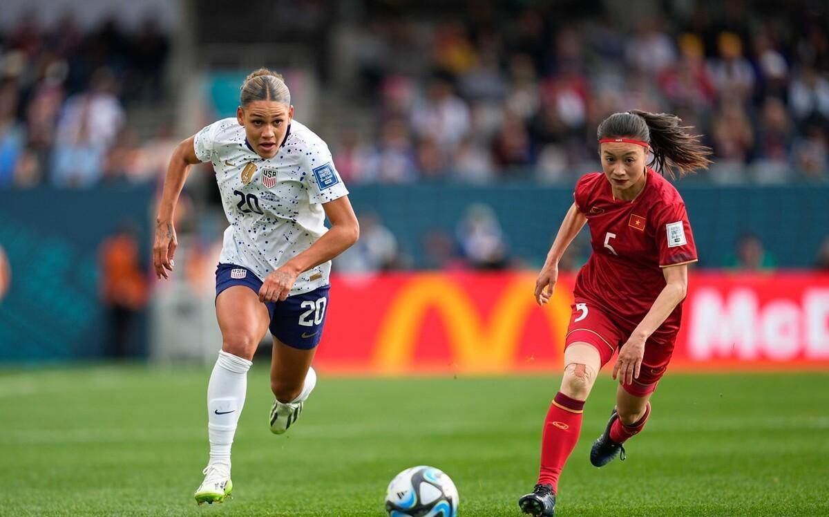 斯里兰卡女足比赛中精彩瞬间不断 斯里兰卡女足比赛中精彩瞬间不断