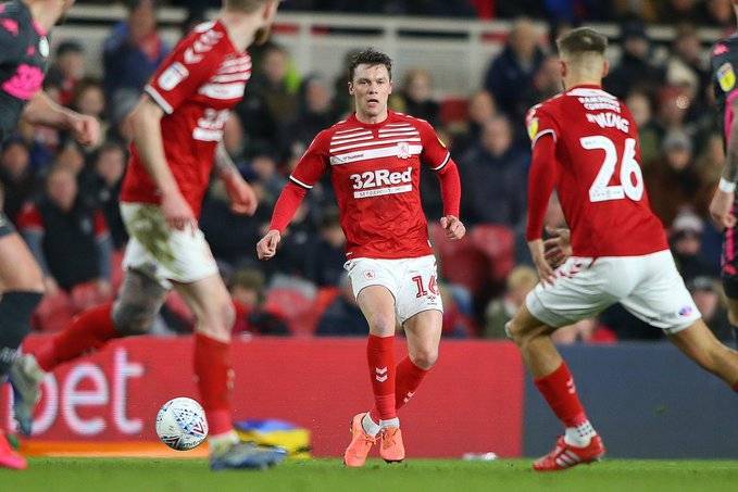 包含斯旺西三球大胜哈德斯菲尔德,重返榜首位置的词条 包含斯旺西三球大胜哈德斯菲尔德,重返榜首位置的词条