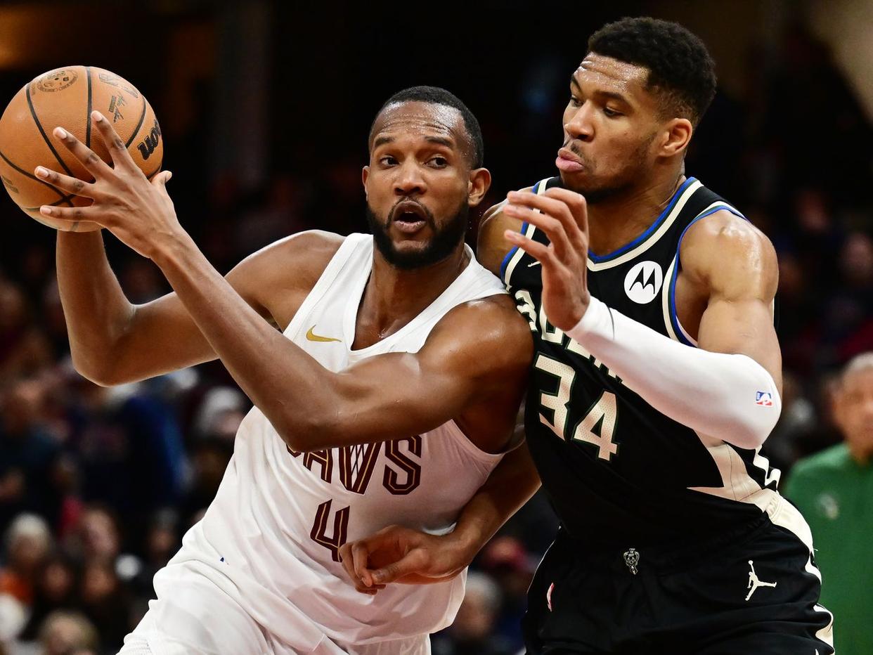 包含篮网惨遭湖人横扫,遭遇三连败的词条 包含篮网惨遭湖人横扫,遭遇三连败的词条