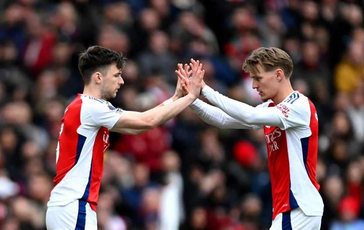 乌拉圭逆转莱比锡红牛，库尔图瓦高光表现的简单介绍