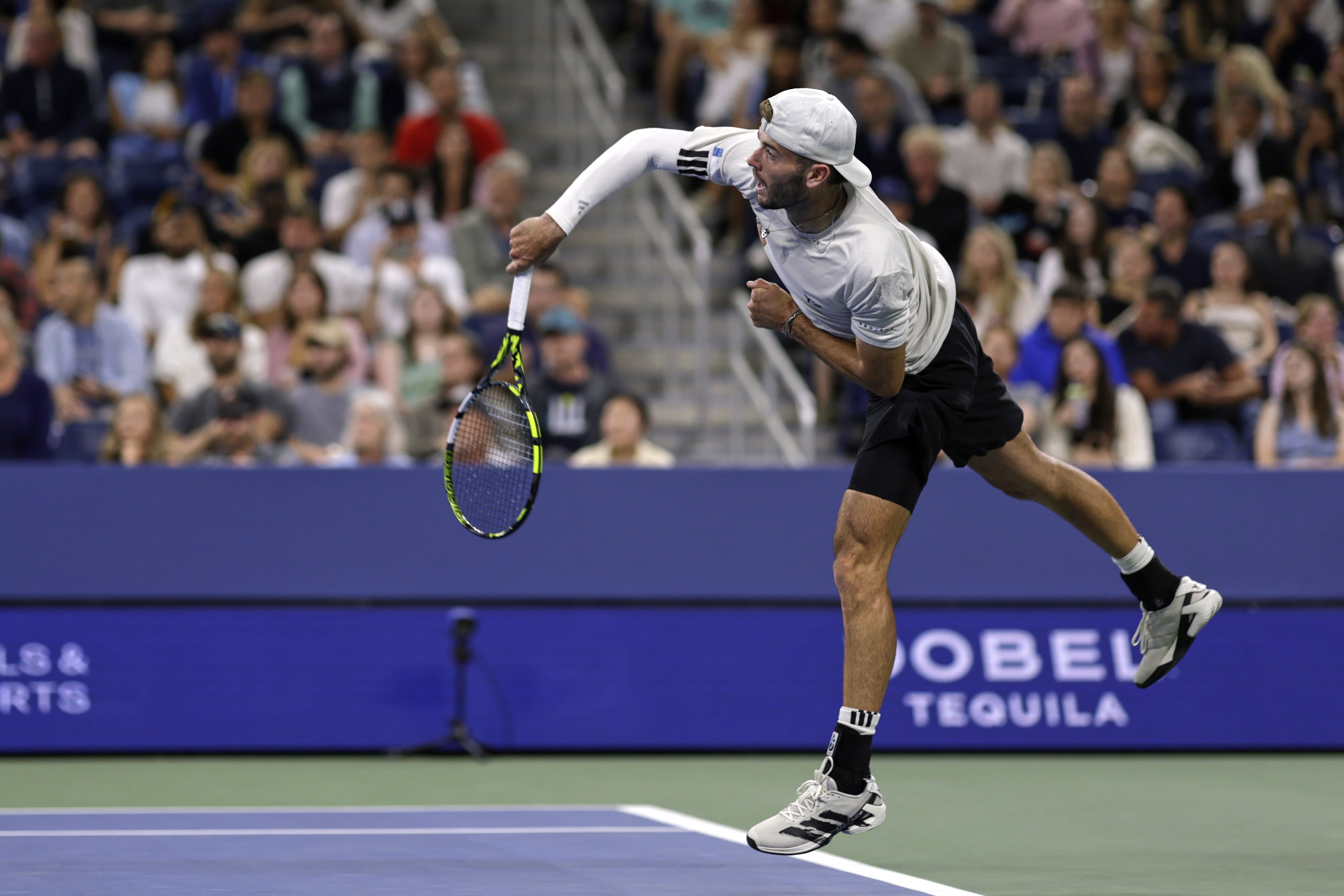 法网碾压美网，兹维列夫关键制胜的简单介绍